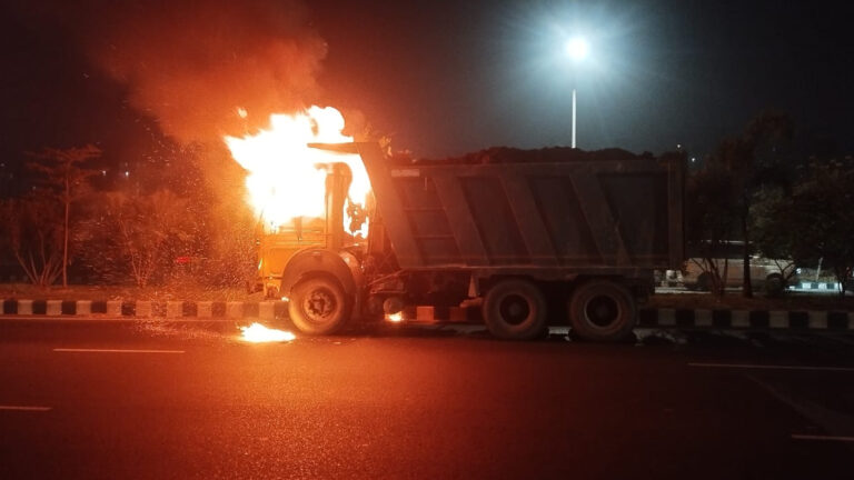 39964a3bb70abe095aa379ff6721acd31073bc41cb9c646b